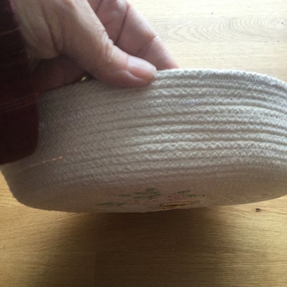 100% New hand crafted embroidered rope basket 11" across - Picture 2 of 5